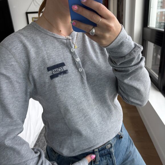 TOMS Long Sleeve Cotton Blend Henley Waffle Knit Shirt Gray Medium - Picture 5 of 8